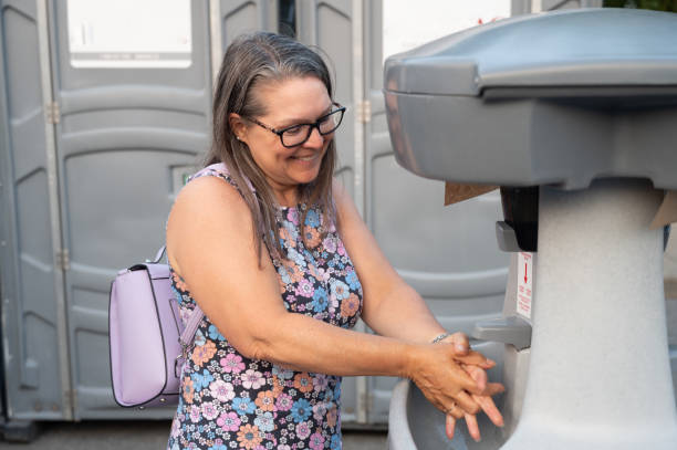 Best Portable bathroom rental  in St Cloud, MN